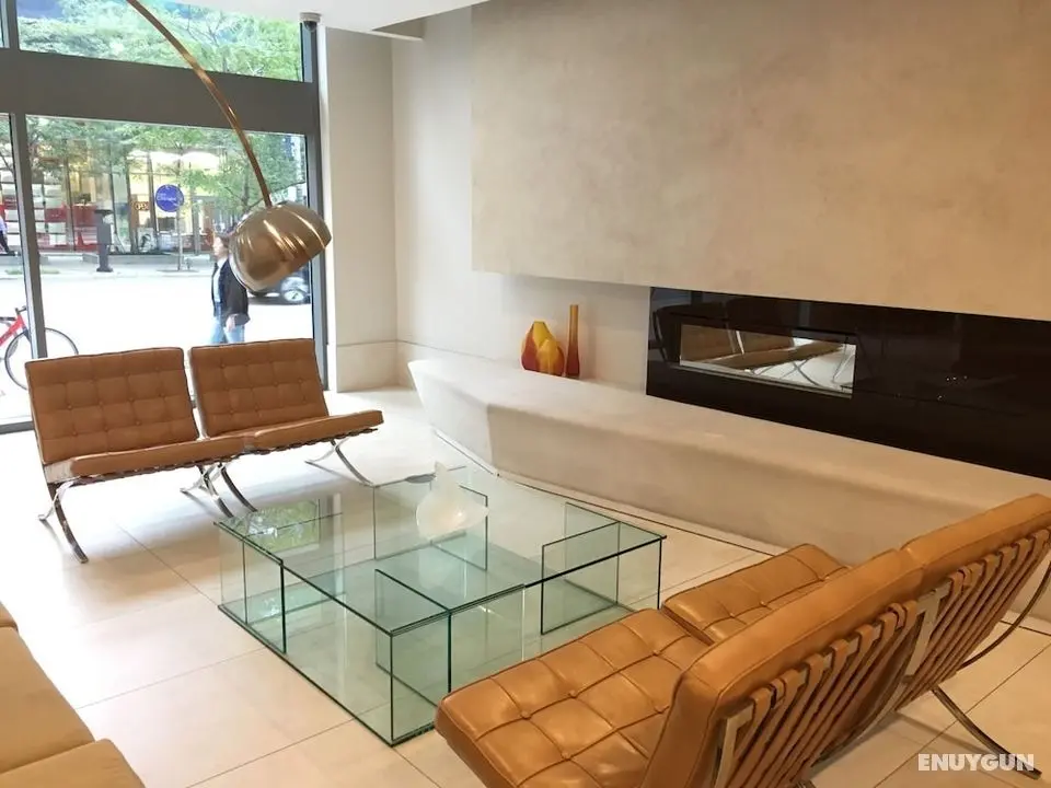 Altitude Suites Bay Street by Teristo Group - Öne Çıkan Resim