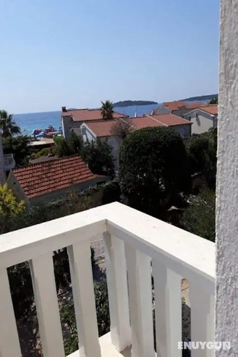 Amalija - 50m Close to the sea - A4 - Öne Çıkan Resim