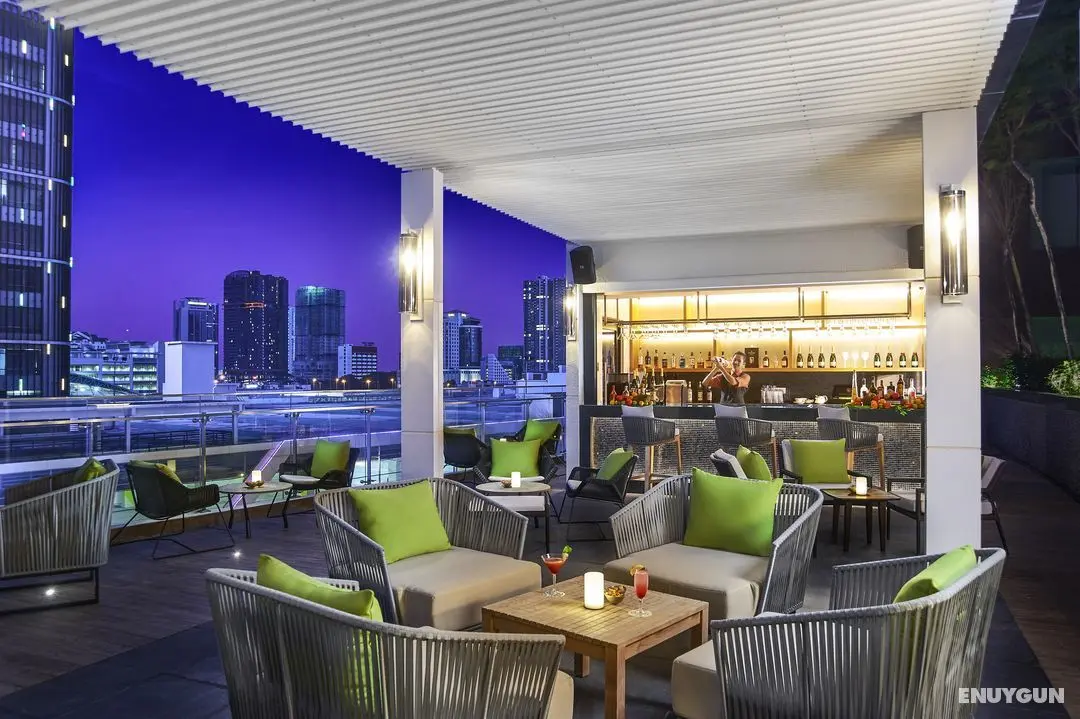 Amari Johor Bahru - Bar