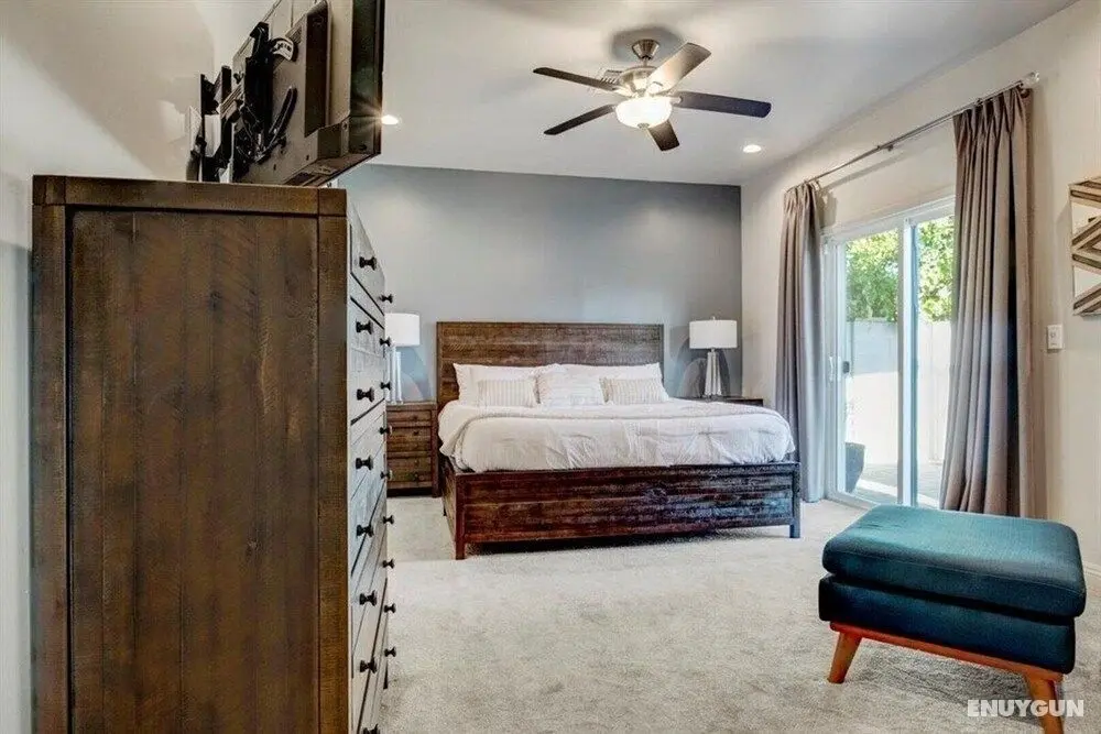 Amazing 4-bdrm W/backyard Paradise in Scottsdale! - Oda