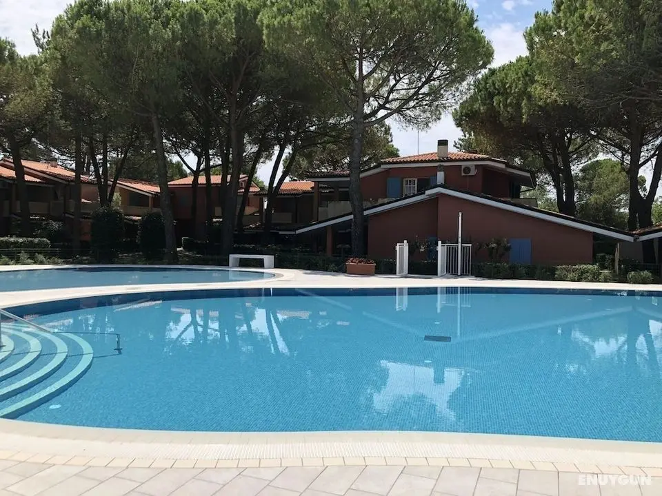 Amazing Residence Swimming Pool - Private Beach Place Included by Beahost - Öne Çıkan Resim