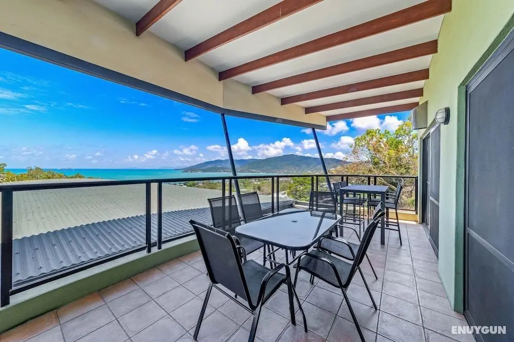 Ambience of Airlie - Airlie Beach - Öne Çıkan Resim