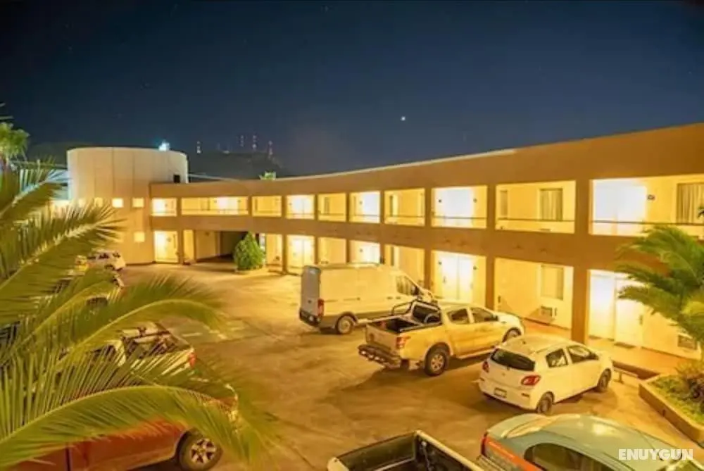 American Inn Hotel & Suites Hidalgo del Parral - Otopark