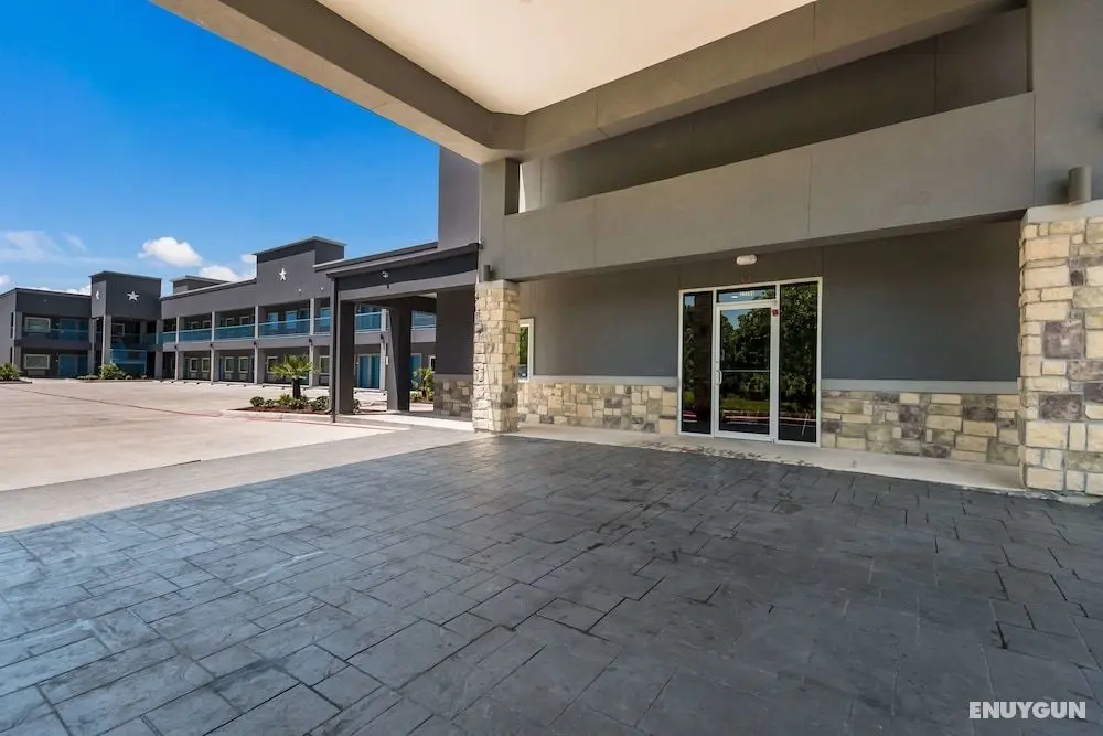 Americas Best Value Inn & Suites Porter North Houston - Dış Mekan