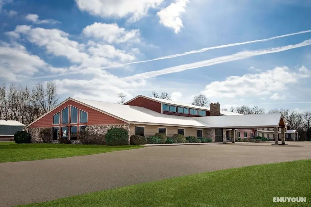 AmericInn by Wyndham Detroit Lakes - Dış Mekan