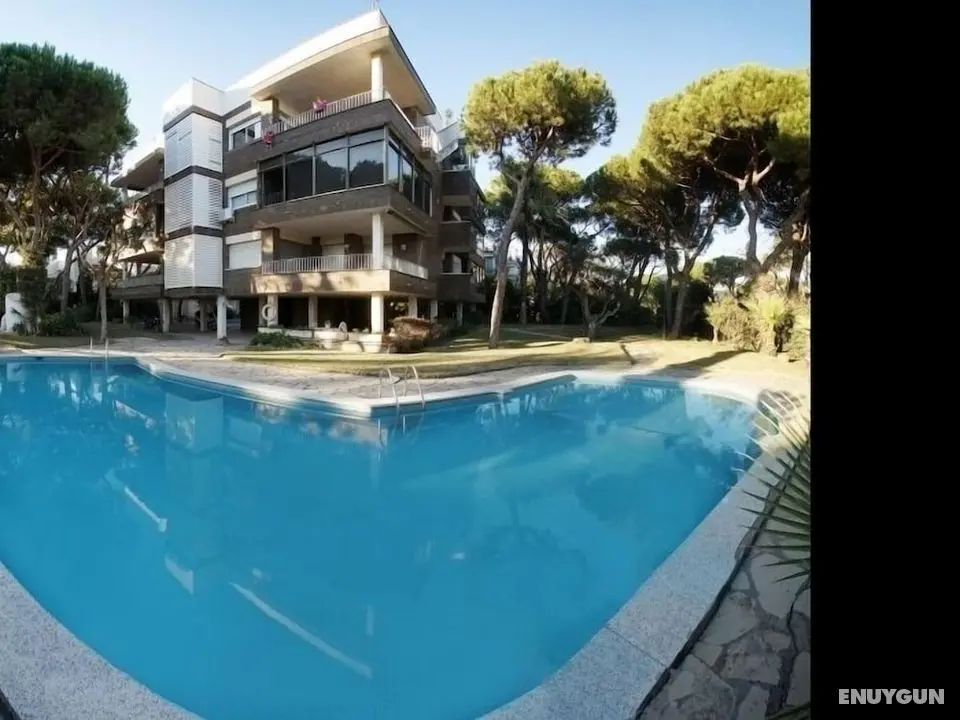 Amity Be my Guest Castelldefels - Havuz