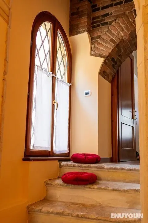 Αn exclusive deconsecrated former church residence from 1170 - Öne Çıkan Resim