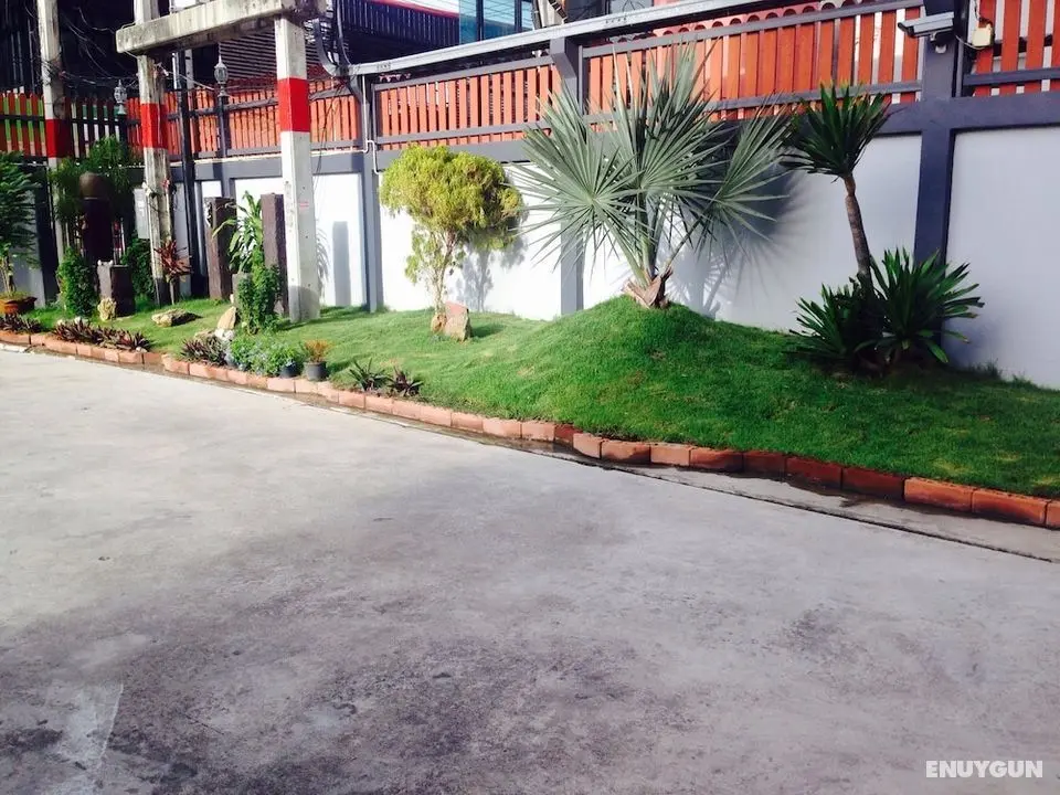 Ananya Residence Service Apartment - Dış Mekan