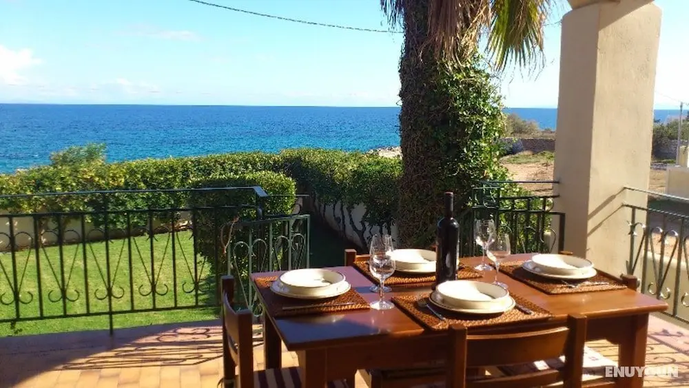 Villa Anastasia Beach Front - Öne Çıkan Resim