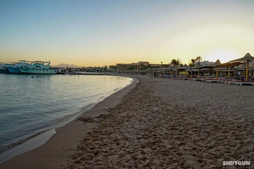 Andalusia Blue Beach - Öne Çıkan Resim