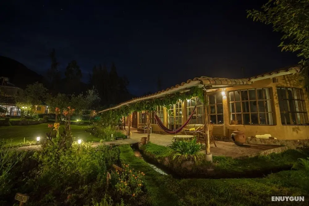 Andean Wings Valley - Öne Çıkan Resim