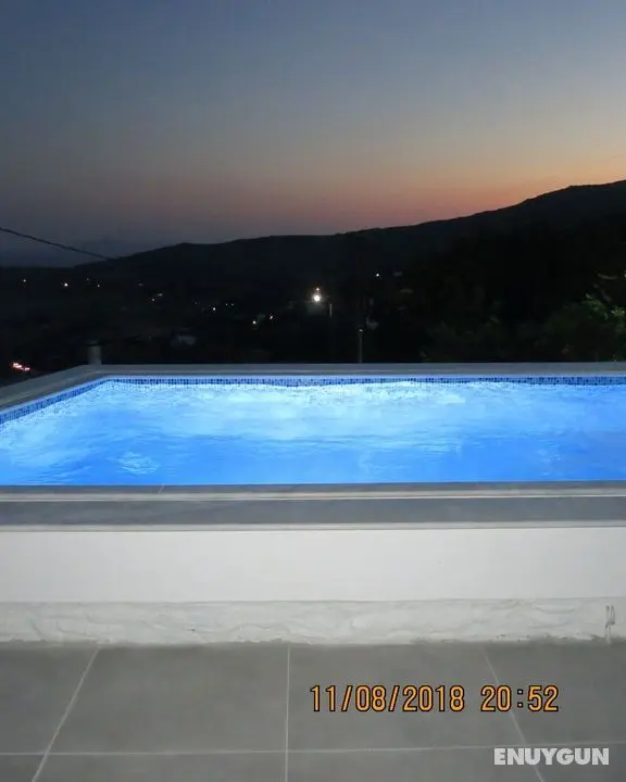 Andonis House in Pitrofos Andros Island - Öne Çıkan Resim