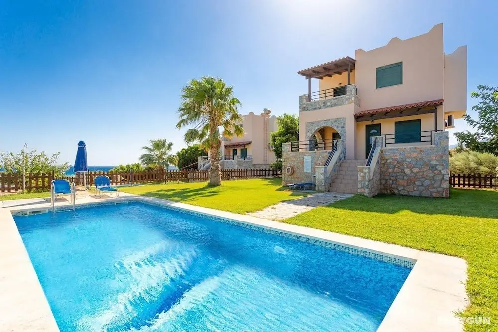 Andreas Beach Villa Large Private Pool Walk to Beach Sea Views A C Wifi Car Not Required - 1654 - Öne Çıkan Resim