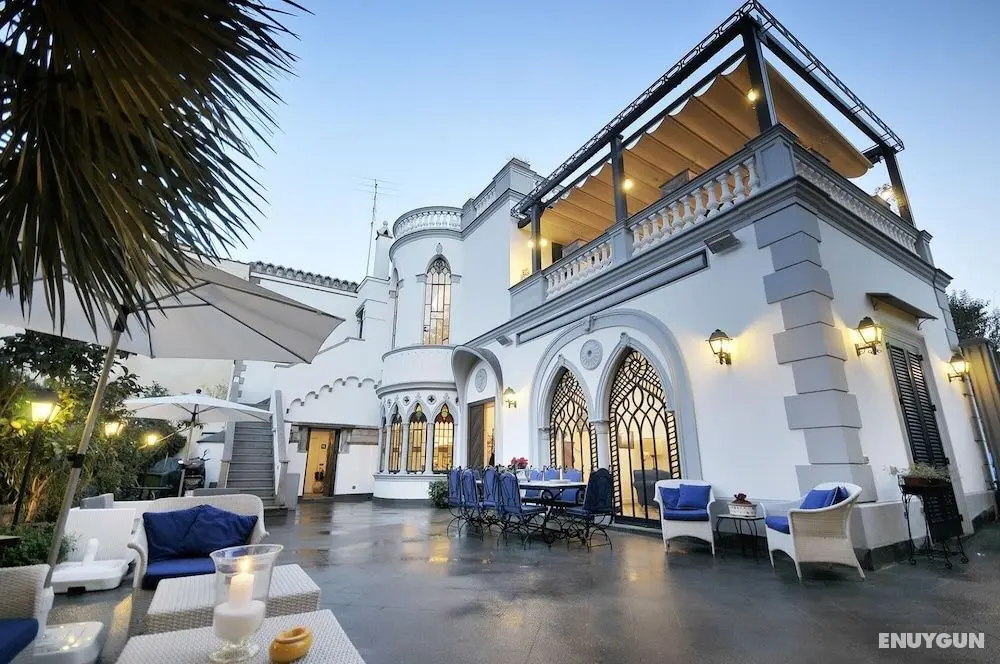 Villa Angelo With Private Terraces Parking and Air Conditioning - Oda