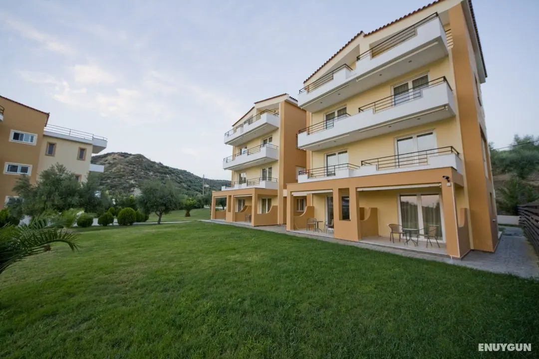 Anilio Plaza - Genel