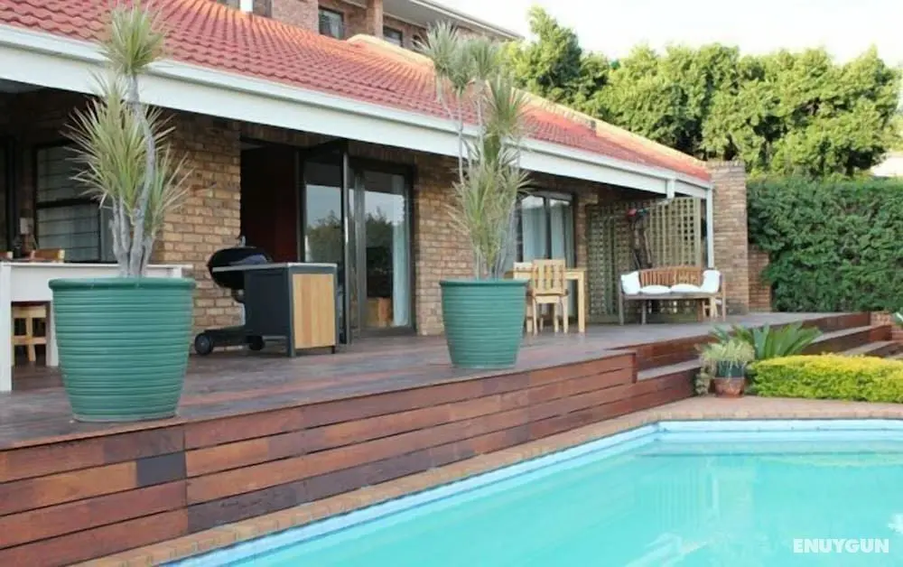 Annies House Romantic Getaway - Öne Çıkan Resim