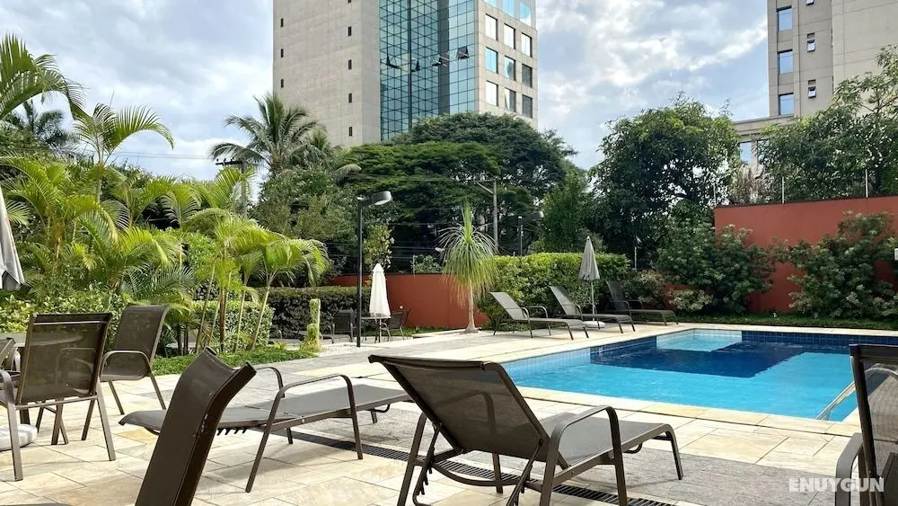 Anora Spaces - Flats Berrini - Havuz