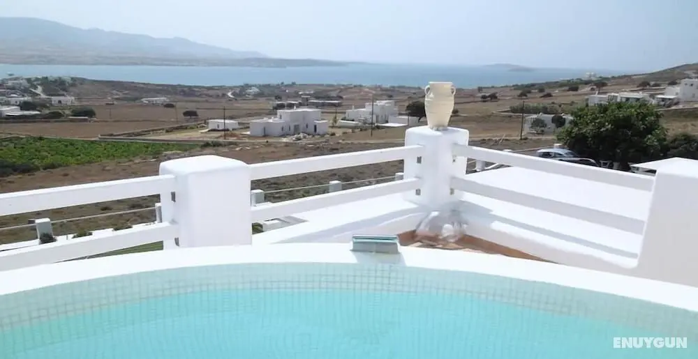 Antiparos View - Öne Çıkan Resim