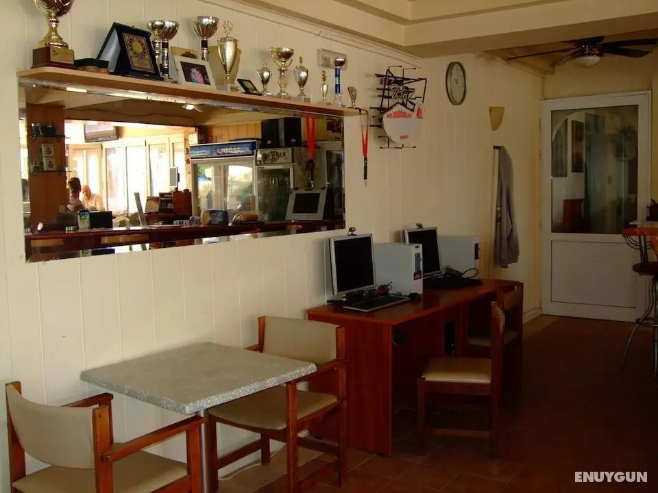 Antonios Hotel - Genel