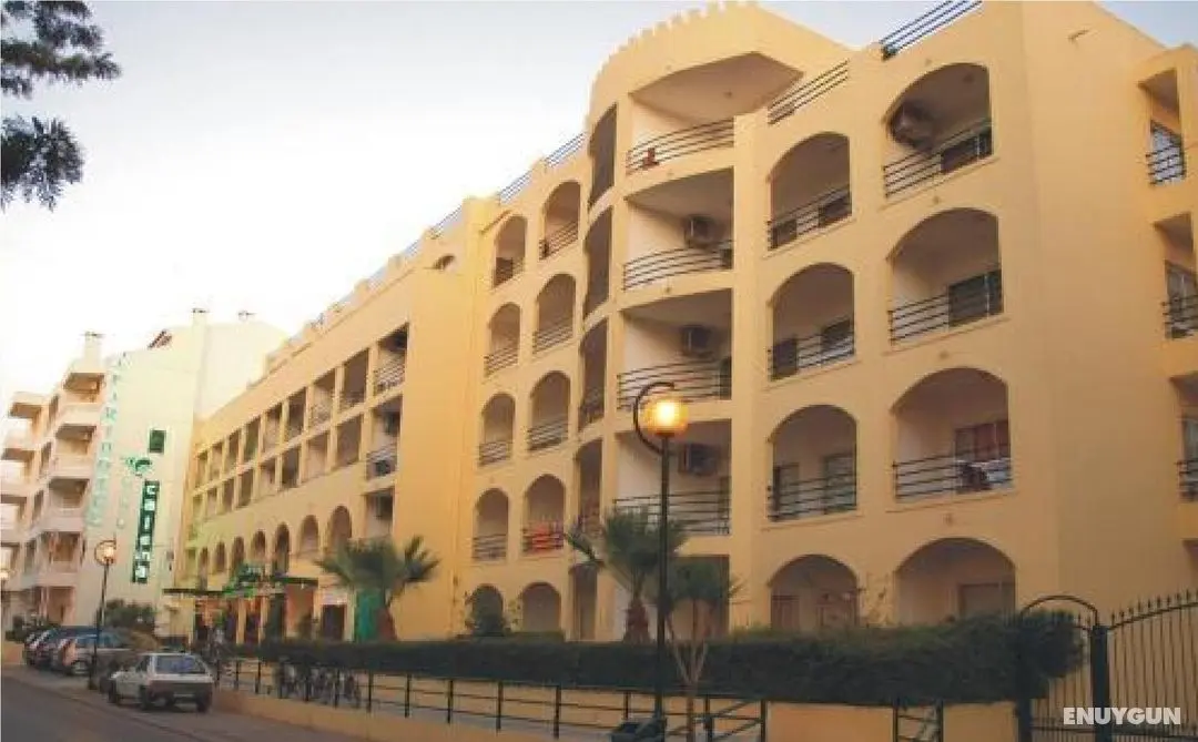 Aparthotel Calema Avenida Jardim - Genel