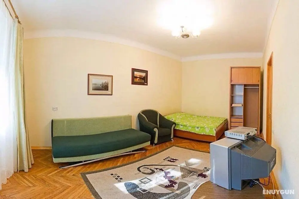 Apart Kiev Khokhlovykh 6 - Öne Çıkan Resim