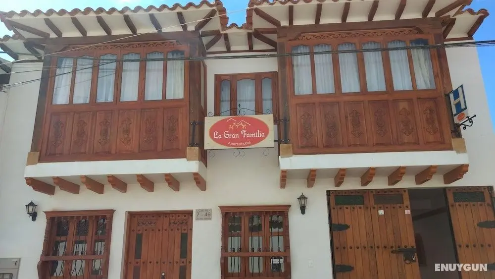 Apartahotel La Gran Familia - Dış Mekan