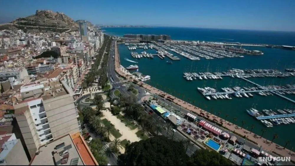 Apartamento CasaTuris Maestro Gaztambide - Dış Mekan