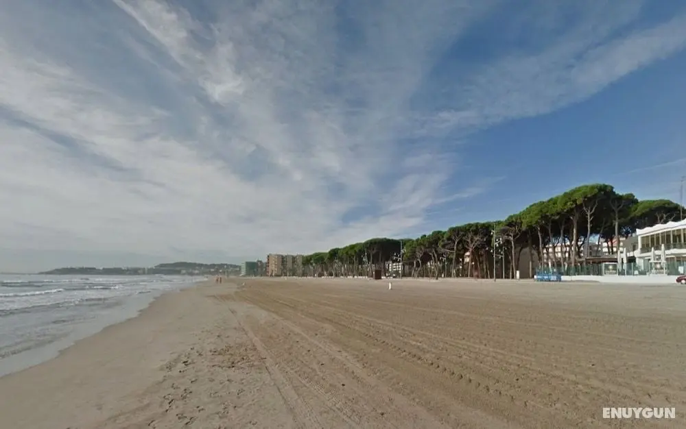 Apartamento M&C Les Pines - Plaj