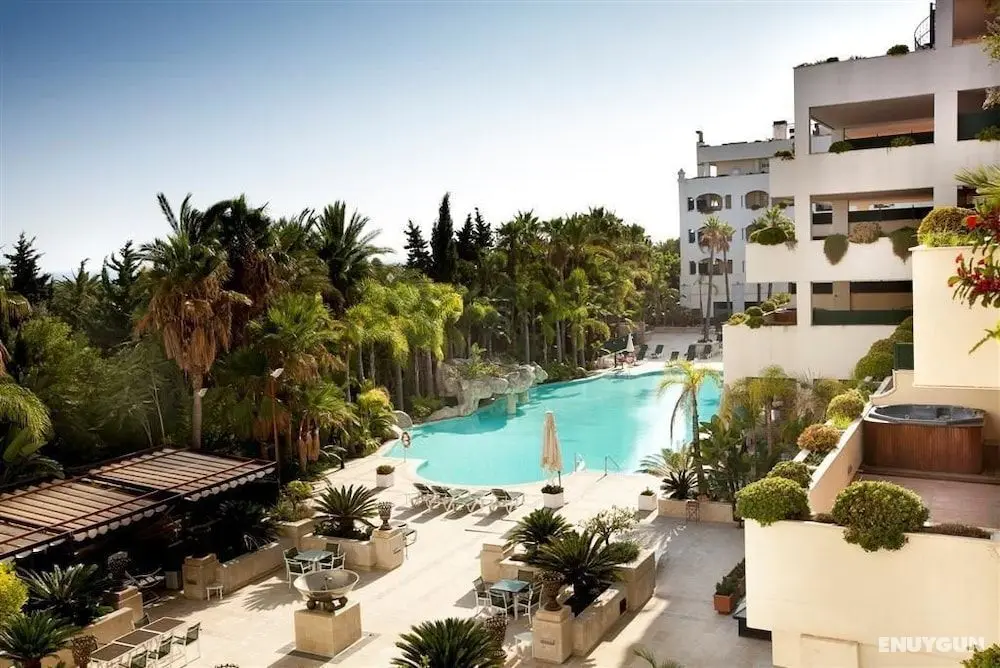 Apartamentos Guadalpin Boutique - Öne Çıkan Resim