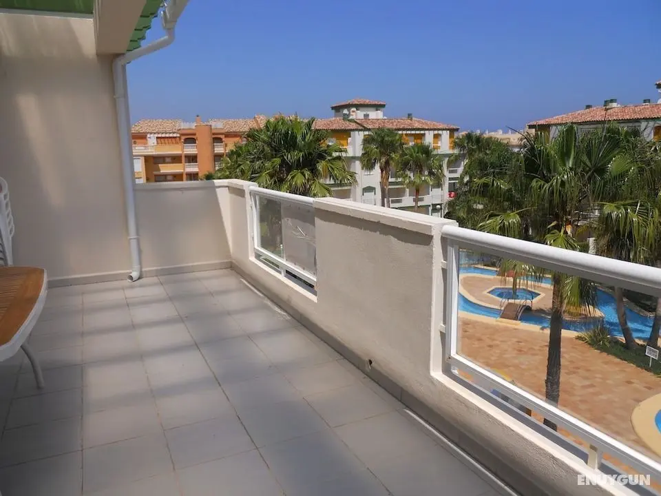 Apartamentos Serviden La Fontana - Oda Düzeni