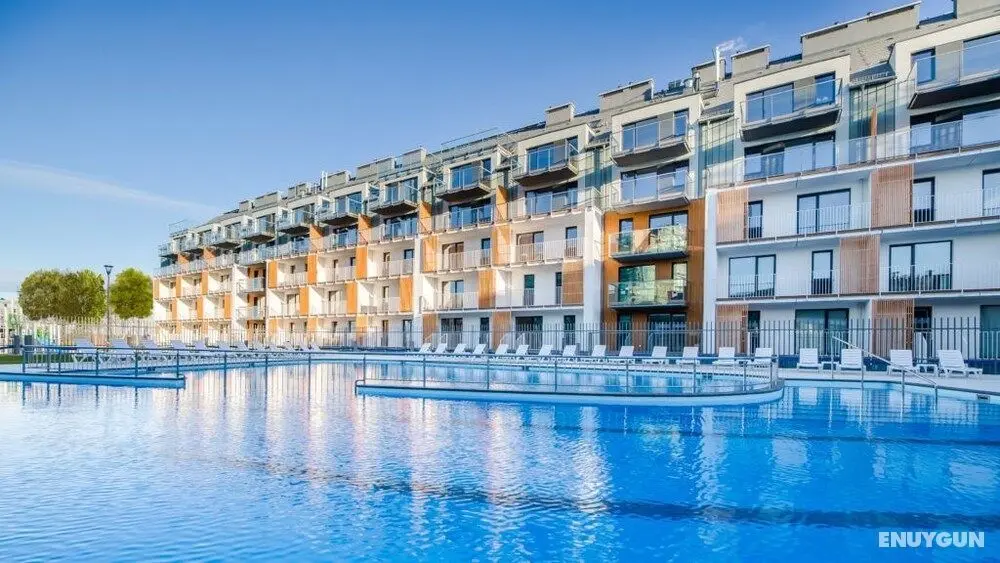 Apartamenty Familijne-osiedle Feniks - Havuz