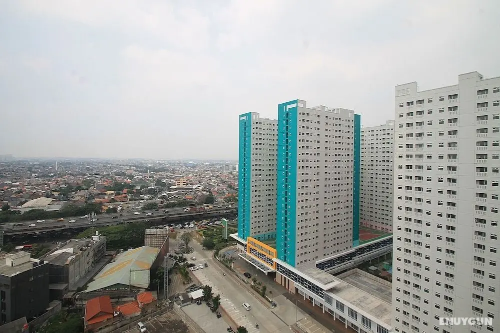 Apartemen Green Pramuka City by Aparian - Oda Manzaraları