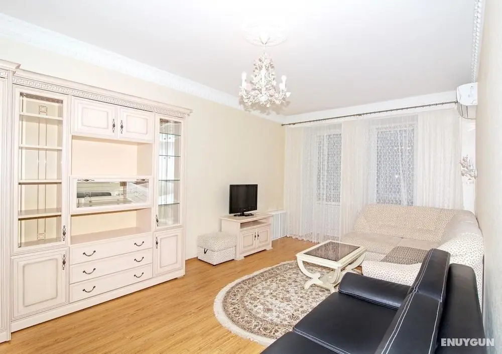 ApartExpo on Kutuzovsky 35-32 - Öne Çıkan Resim