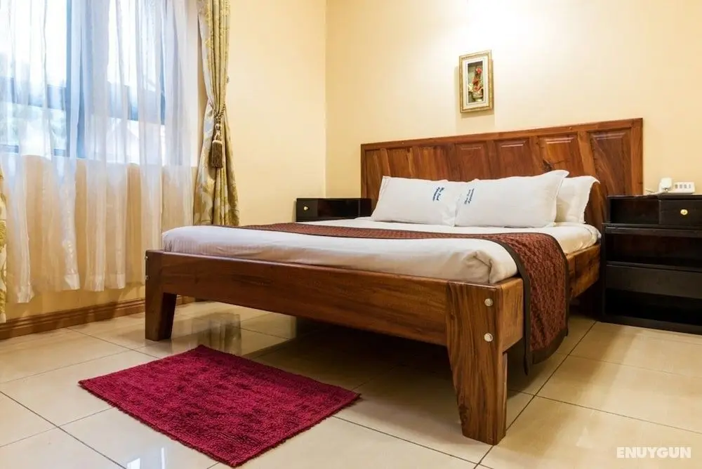 Apartment for 24 People in Blue Pearl - Kampala - Öne Çıkan Resim