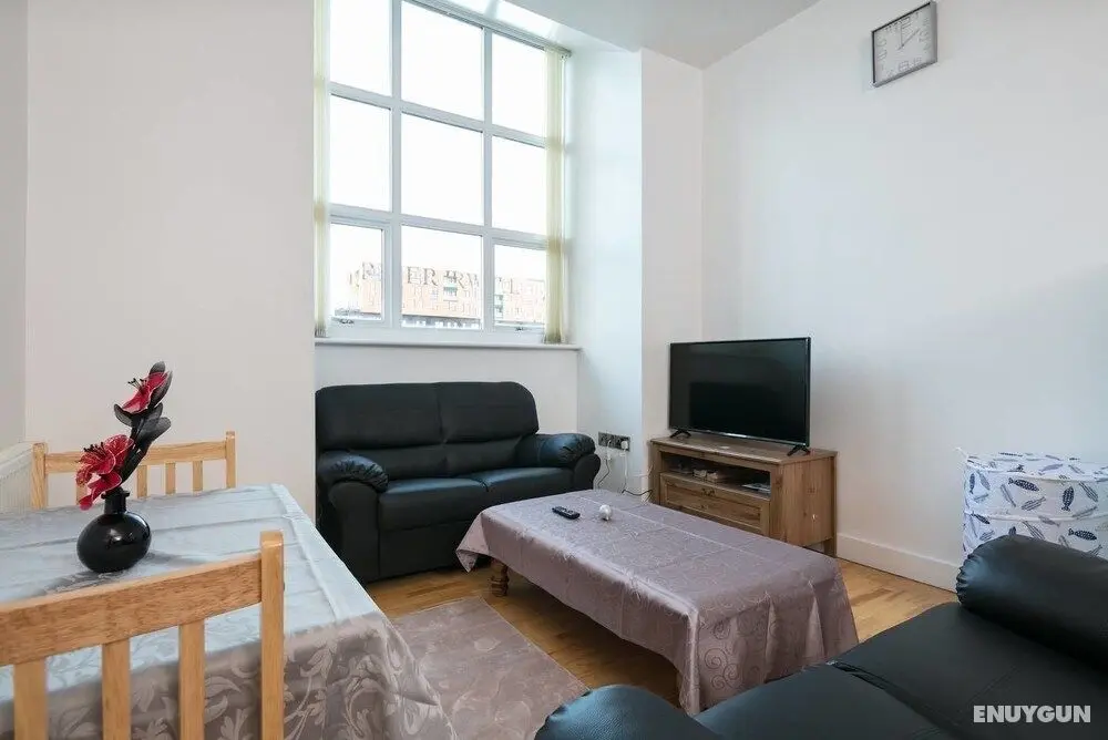 Apartment 33 - Öne Çıkan Resim
