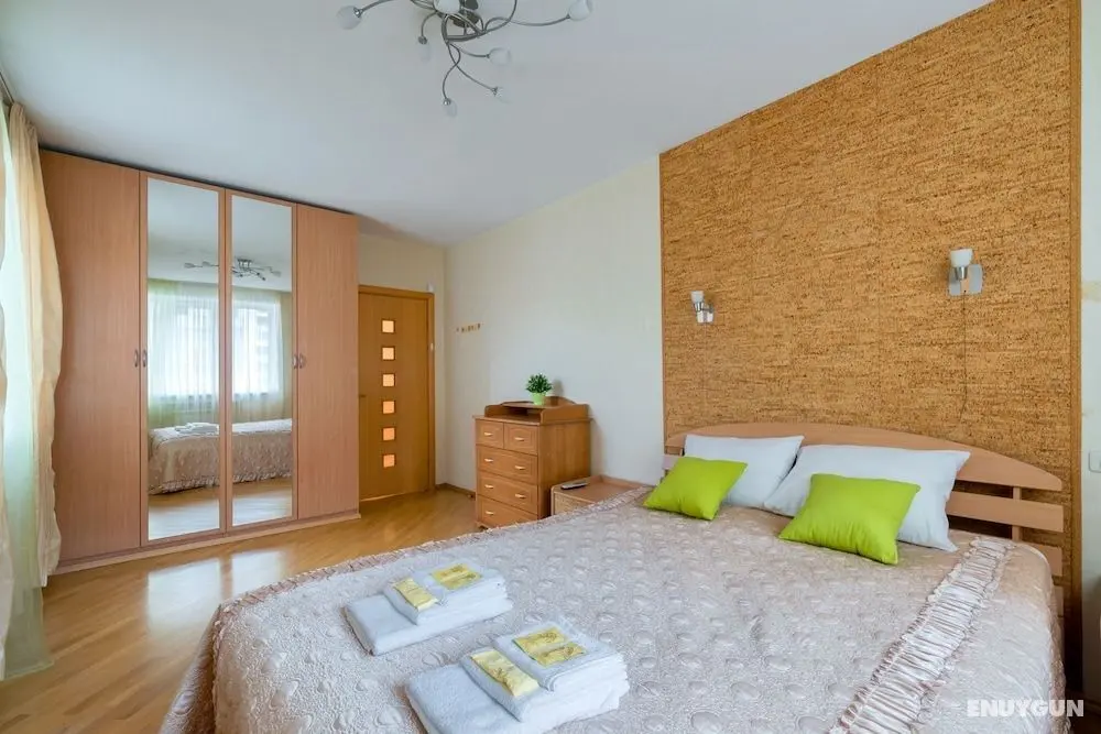 Apartment 5-Liniya - Öne Çıkan Resim
