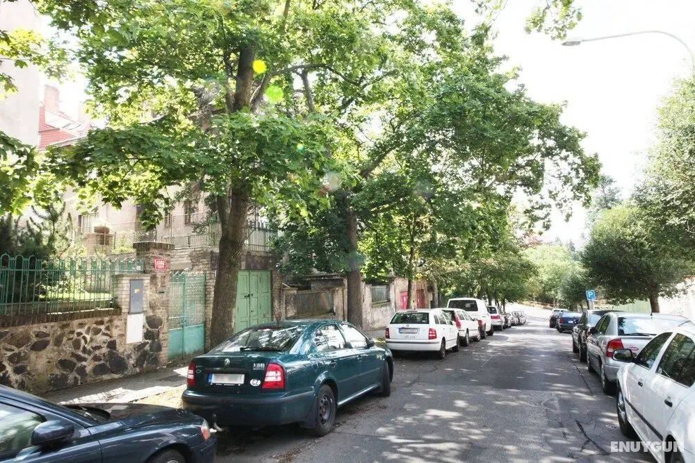 Apartment Above Angel - Öne Çıkan Resim