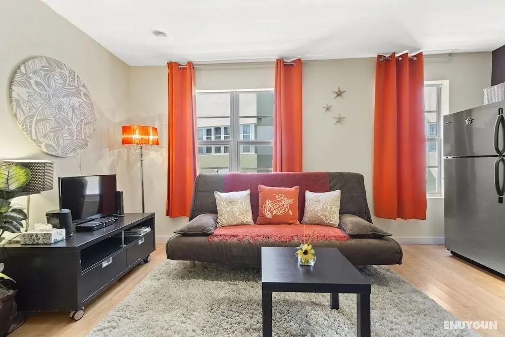 Apartment on the Beach - Öne Çıkan Resim
