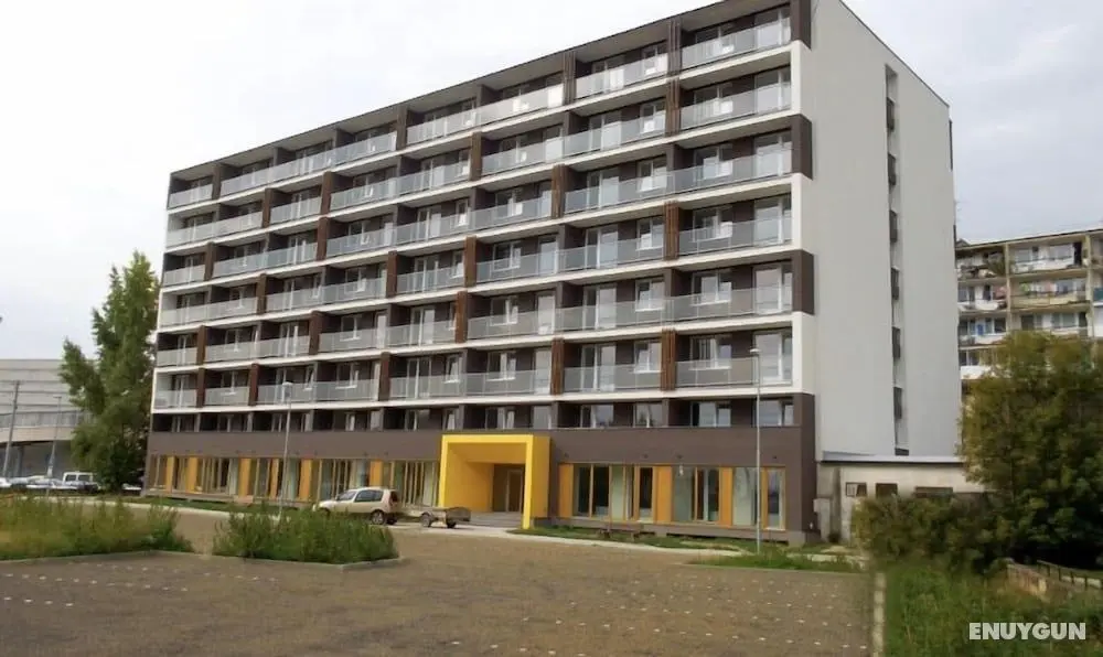 Apartment Holdings Považská - Dış Mekan