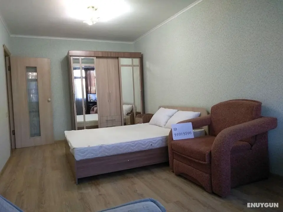 Apartment on Krymskaya 36 Green Area 9 - Öne Çıkan Resim