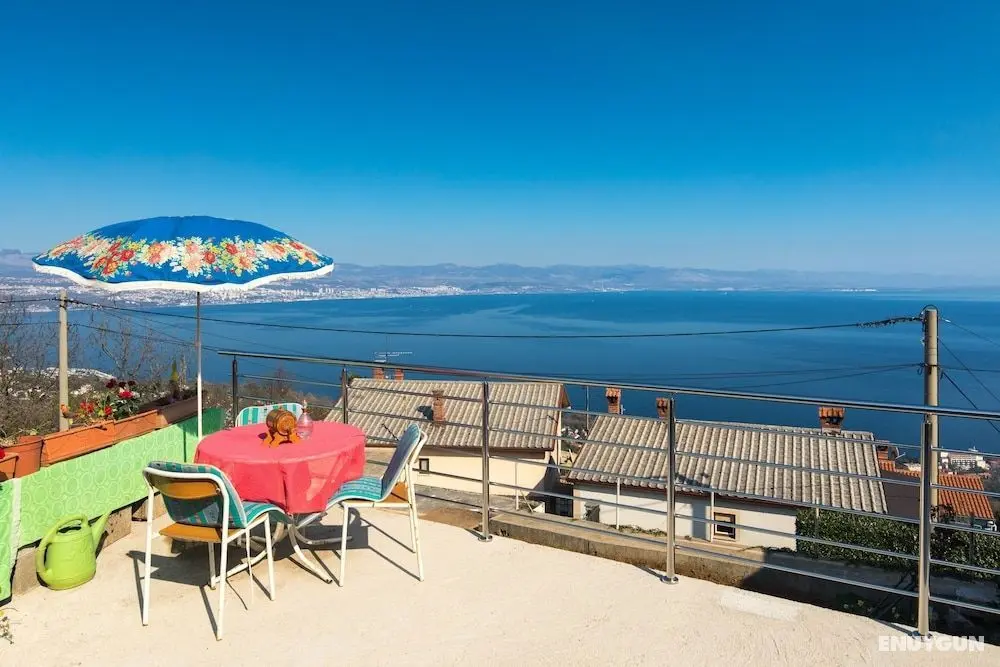 Apartment Lucia & Holiday Home Nino - Öne Çıkan Resim