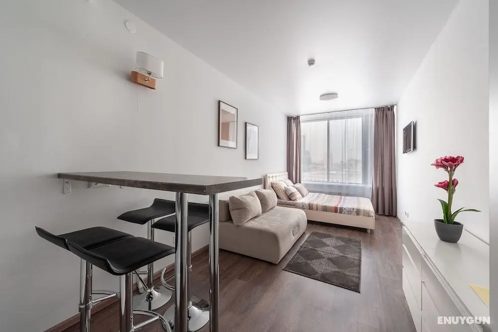 Apartment on Malysheva 42a 04 - Öne Çıkan Resim