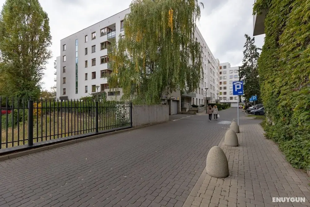 Apartment Warsaw Bobrowiecka by Renters - Dış Mekan