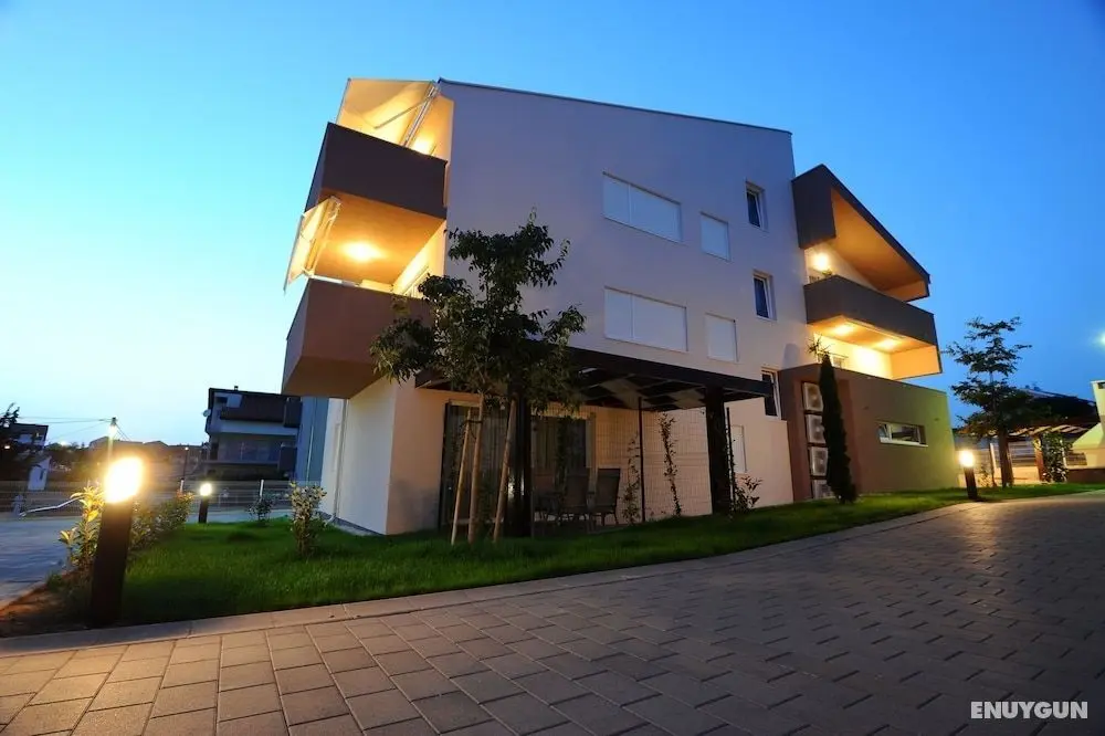 Apartments Hills - Öne Çıkan Resim