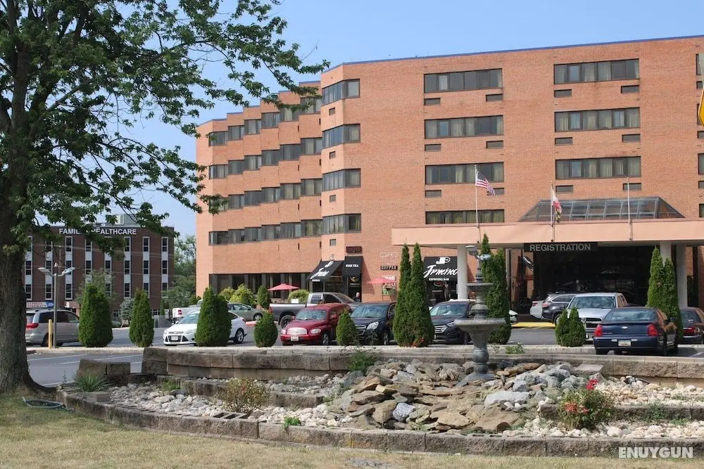 APM Inn and Suites - Dış Mekan