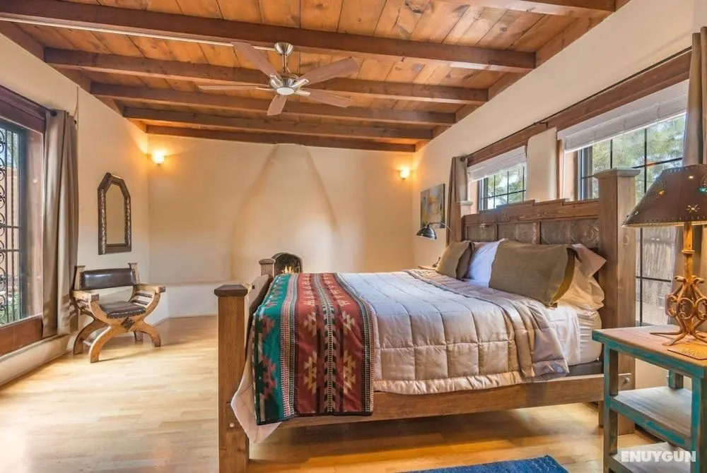 Apodaca - Spacious East Side Home With Countryside Views - Oda