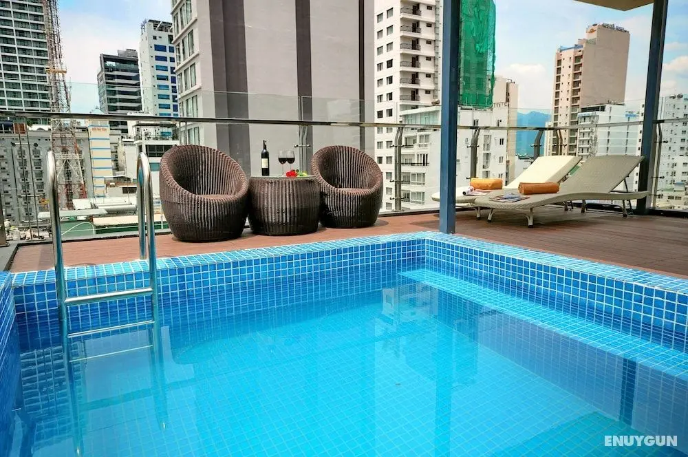 Apollo Hotel Nha Trang - Havuz