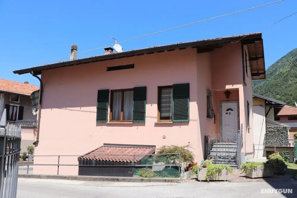 Appartamento Milvia Lezzeno - Dış Mekan