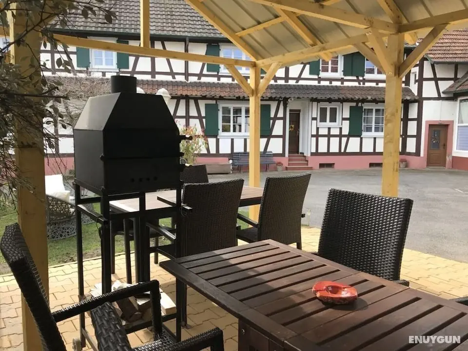 Appartement aux Deux Cigognes - Dış Mekanlar