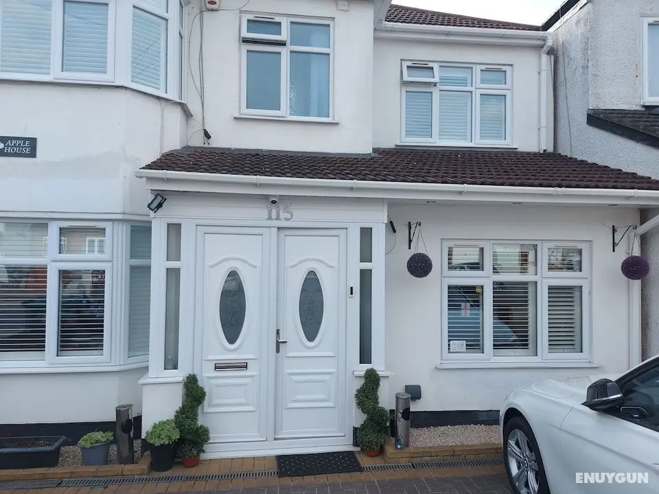 Apple House Wembley Twin Room Shared Bathroom - Dış Mekan